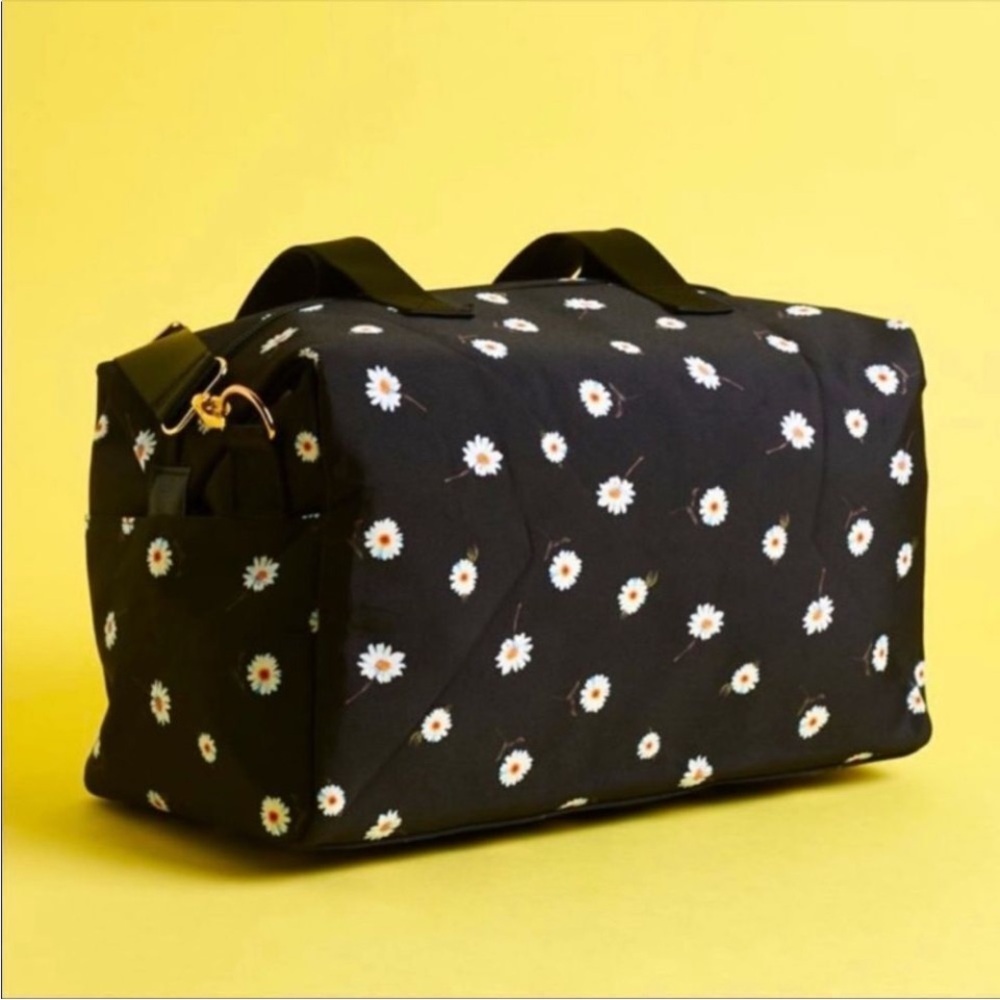 Alice + Olivia Daisy Floral Weekender Travel Duffel Pretty Black Bag NWT - Picture 1 of 16